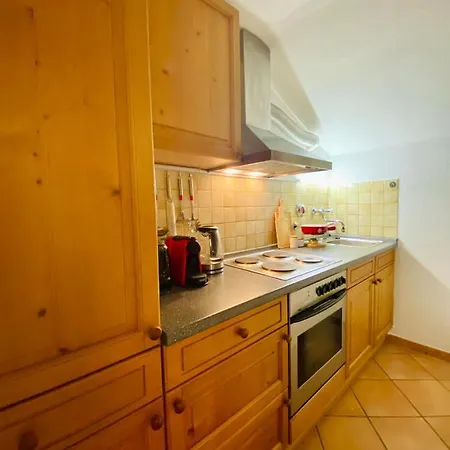 Mit Bergblick Kostenloser Parkplatz, Wlan, Tv, Einbaukueche * Рупольдинг