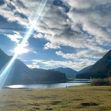 Mit Bergblick Kostenloser Parkplatz, Wlan, Tv, Einbaukueche Apartment Ruhpolding