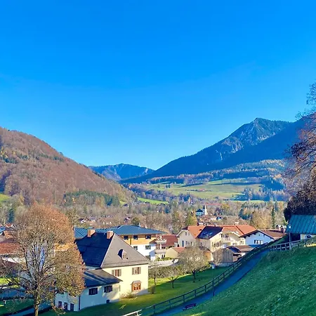 Apartment Mit Bergblick Kostenloser Parkplatz, Wlan, Tv, Einbaukueche Ruhpolding