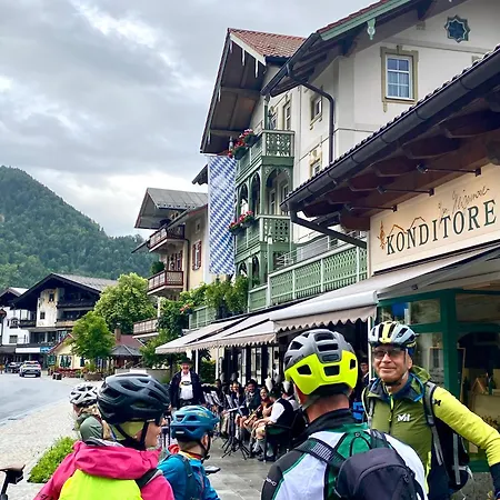 Mit Bergblick Kostenloser Parkplatz, Wlan, Tv, Einbaukueche Ruhpolding